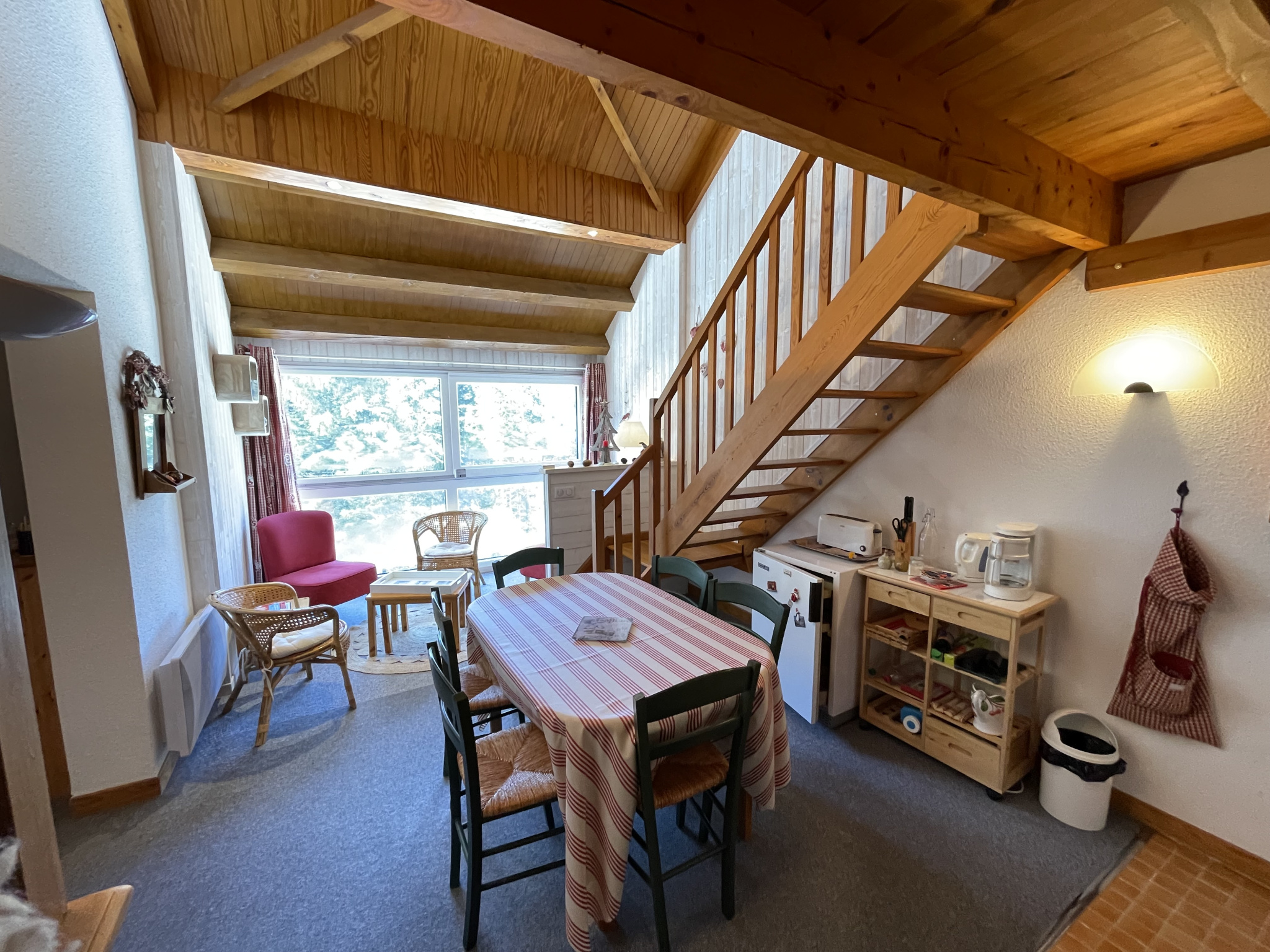 Splendide duplex avec vue sur la forêt et la rivière, charme